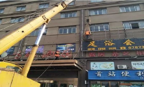 崇州安装较高的门店招牌有什么好的方法？